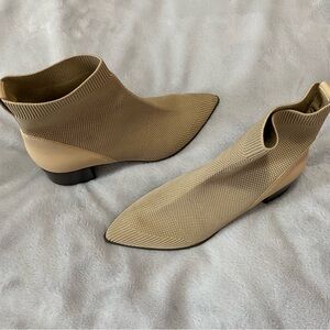 Ever-lane The Boss boots in ReKnit sand color